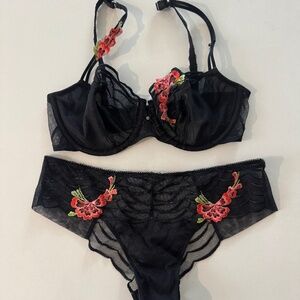 Wacoal Bra and Panty Set 34DD / L